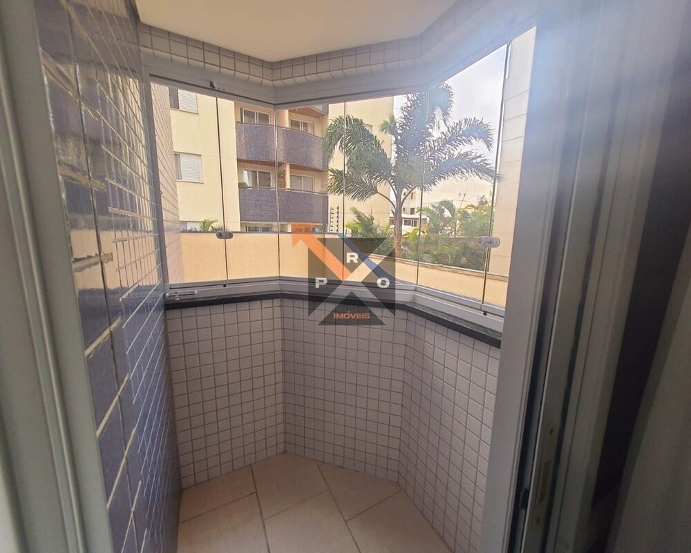 Apartamento, 3 quartos, 138 m² - Foto 2