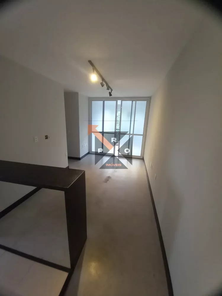 Apartamento à venda com 2 quartos, 65m² - Foto 4