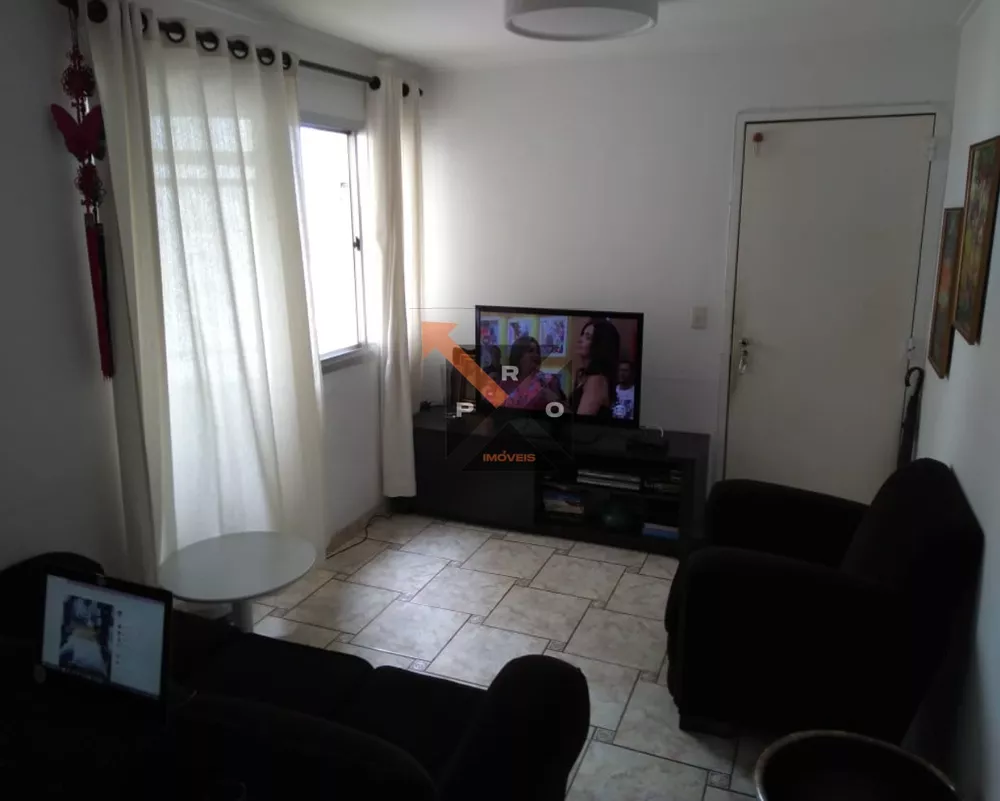 Apartamento à venda com 2 quartos, 70m² - Foto 2