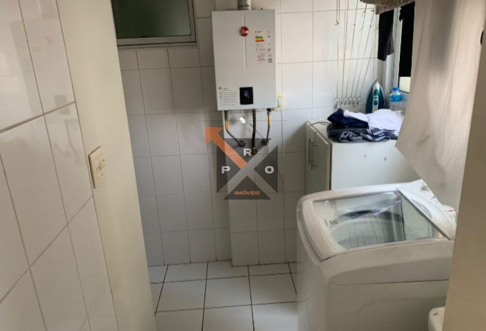 Apartamento à venda com 3 quartos, 80m² - Foto 1