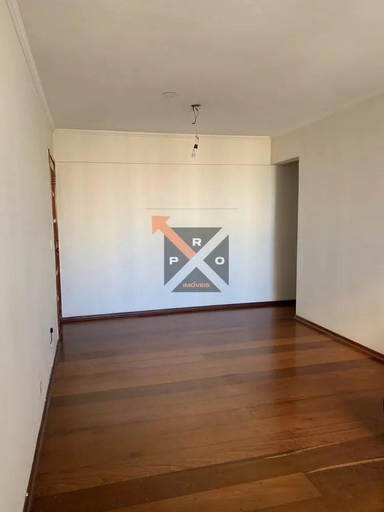 Apartamento à venda com 2 quartos, 75m² - Foto 2