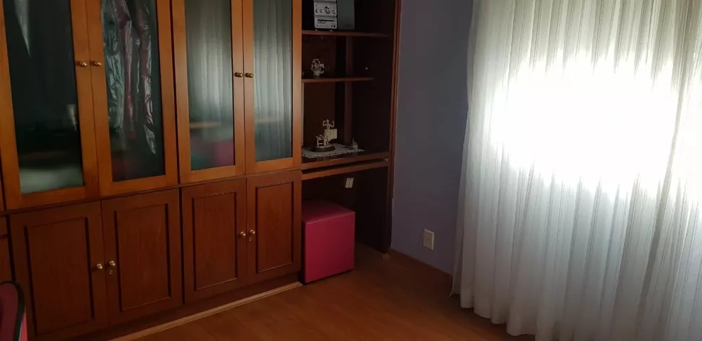 Apartamento à venda com 3 quartos, 140m² - Foto 5