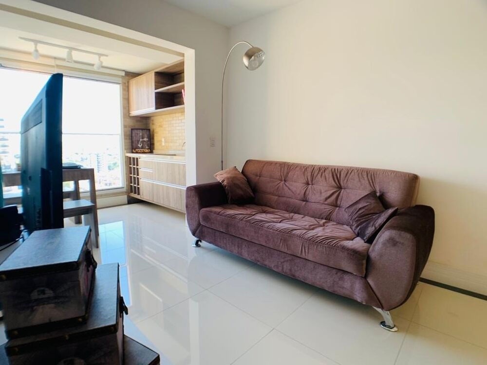 Apartamento à venda com 3 quartos, 77m² - Foto 1