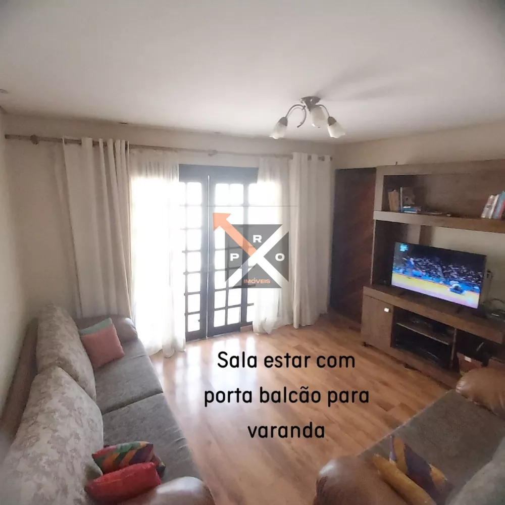 Casa à venda com 2 quartos, 180m² - Foto 1