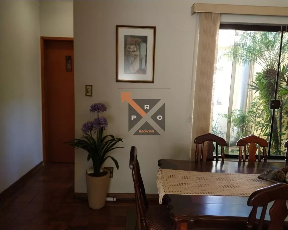 Casa à venda com 3 quartos, 335m² - Foto 7