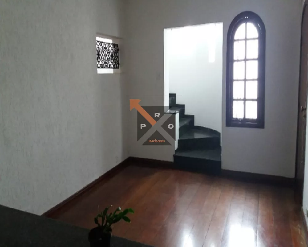 Casa à venda com 4 quartos, 270m² - Foto 4