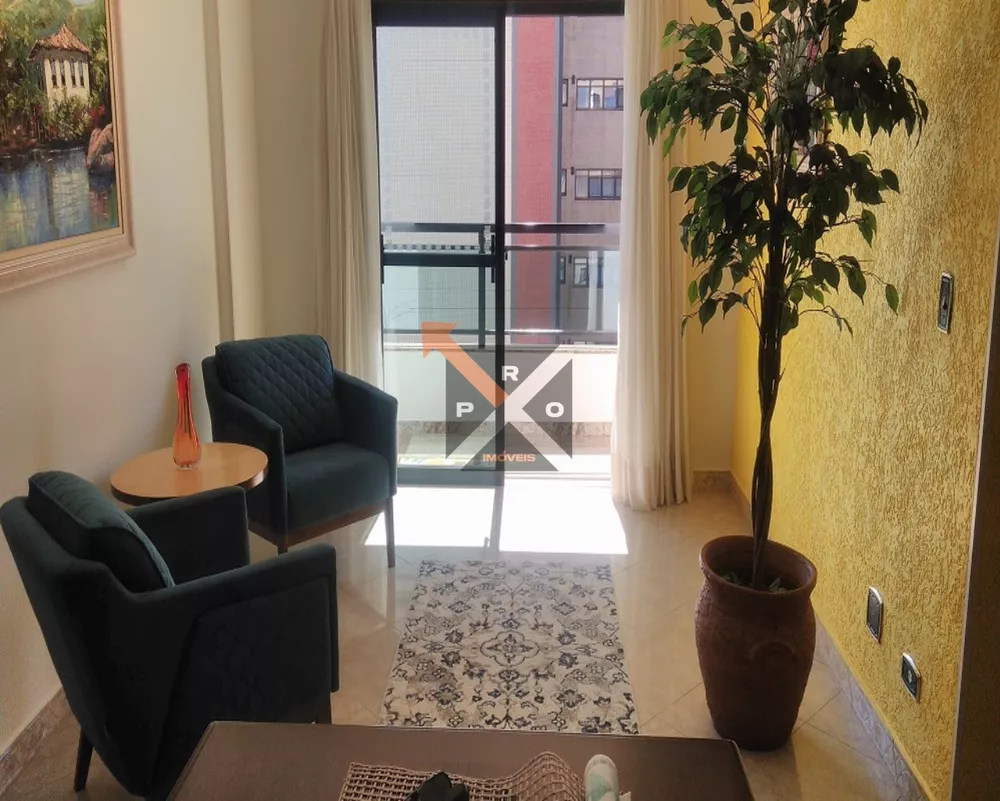 Apartamento à venda com 3 quartos, 117m² - Foto 1