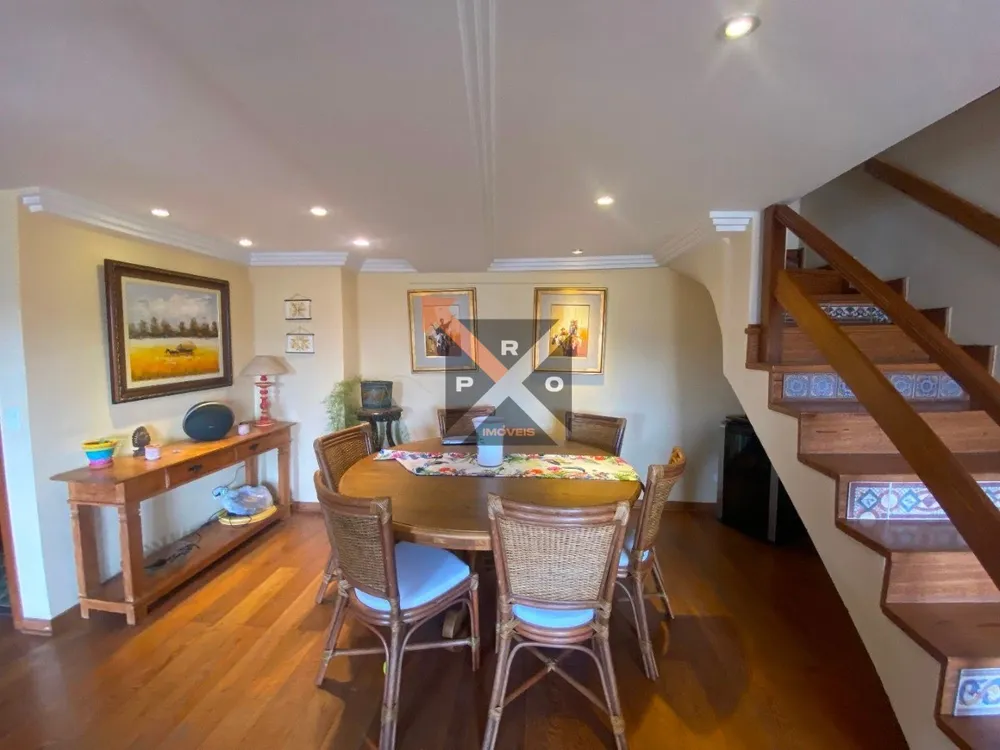 Cobertura, 3 quartos, 242 m² - Foto 4