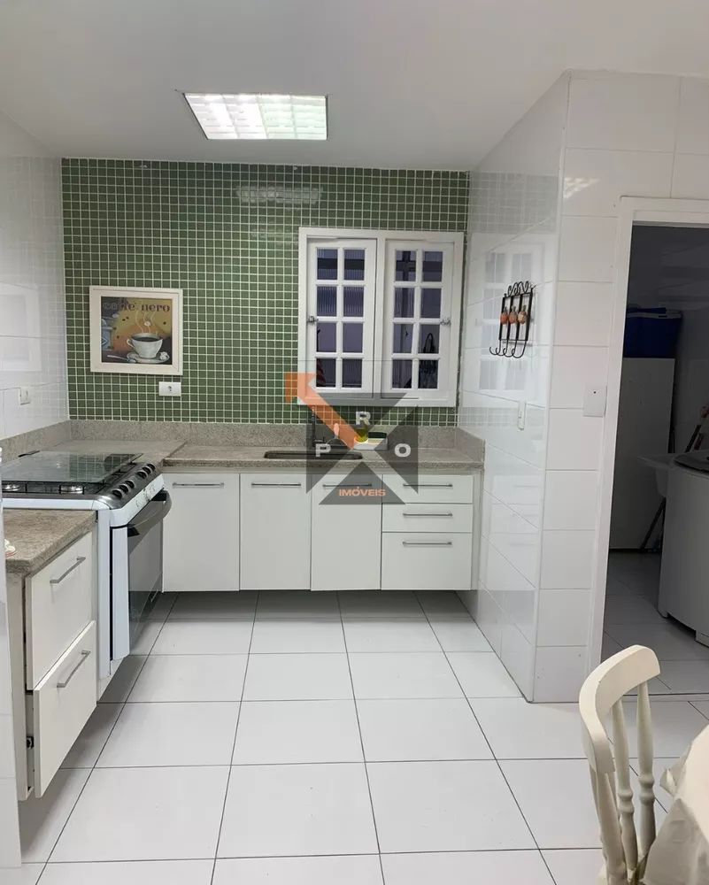 Apartamento à venda com 4 quartos, 180m² - Foto 8