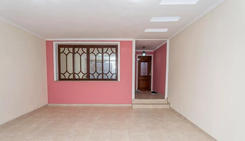 Casa à venda com 3 quartos, 130m² - Foto 2