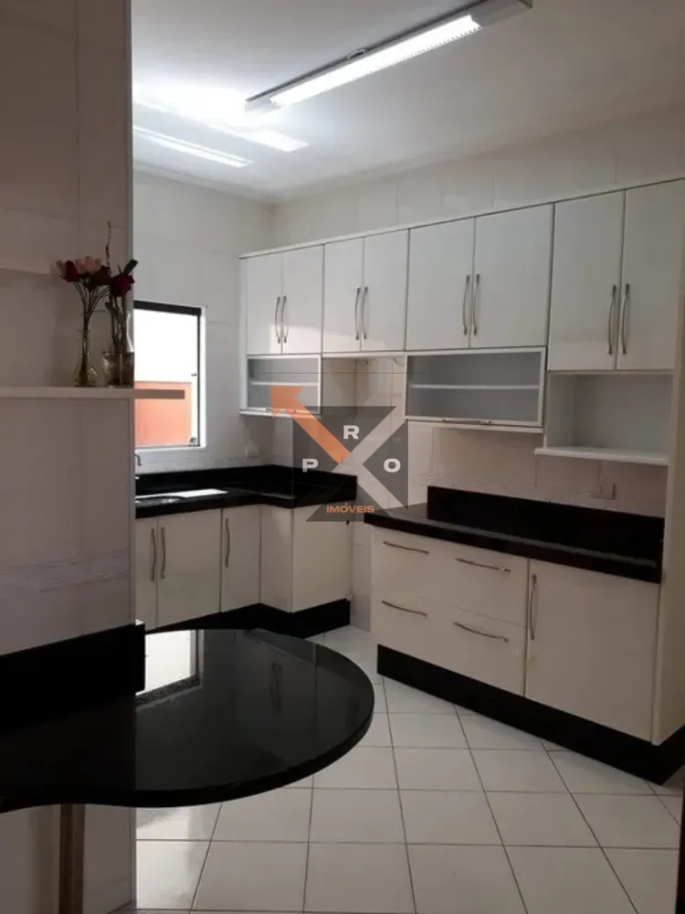 Casa, 3 quartos, 203 m² - Foto 3