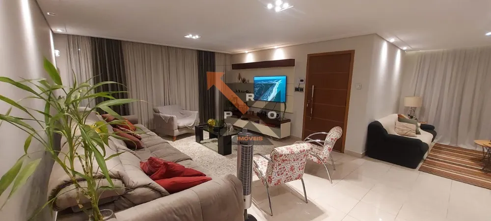 Casa, 3 quartos, 200 m² - Foto 2