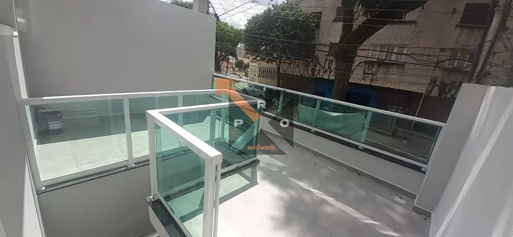 Casa à venda com 3 quartos, 250m² - Foto 3