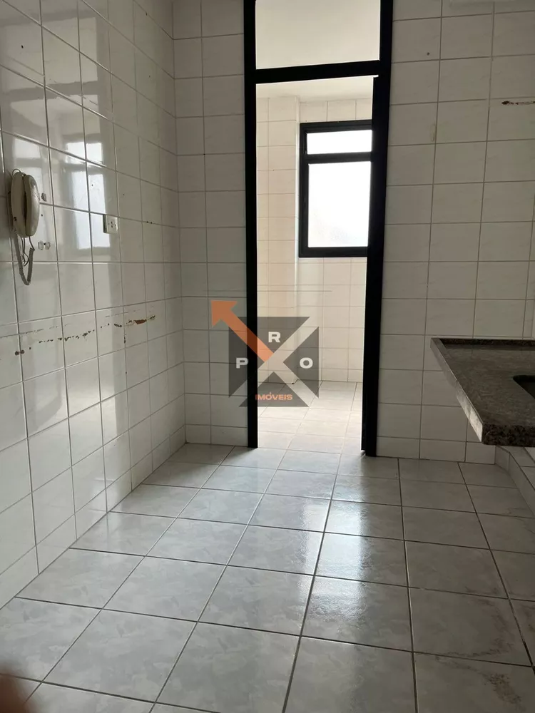 Apartamento à venda com 3 quartos, 83m² - Foto 4