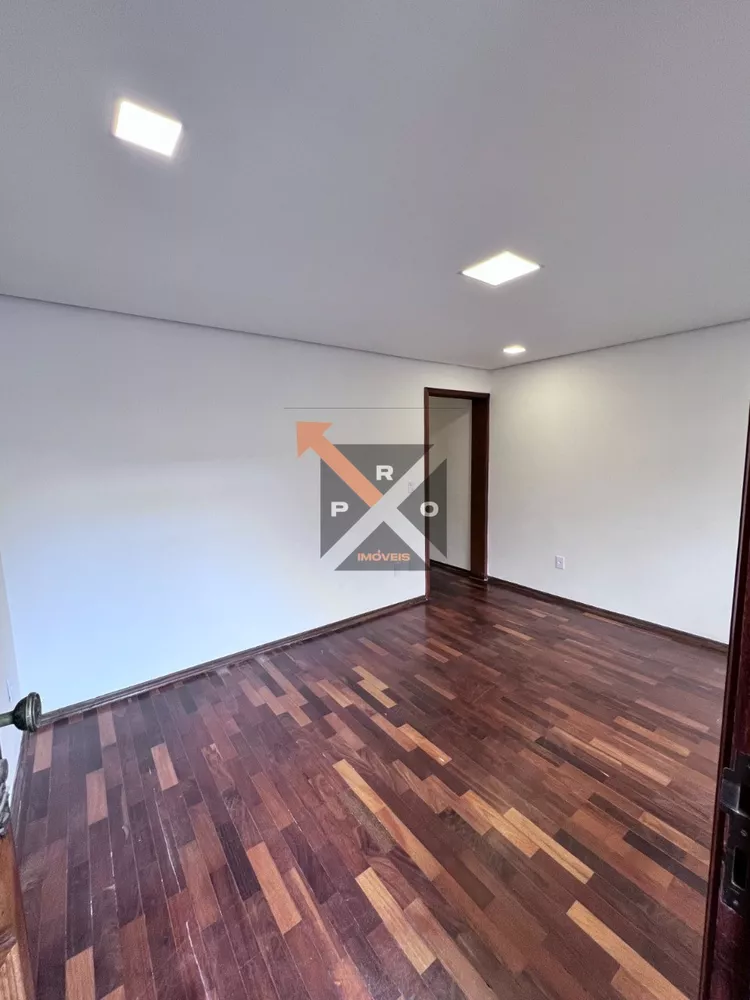 Casa à venda com 3 quartos, 140m² - Foto 4