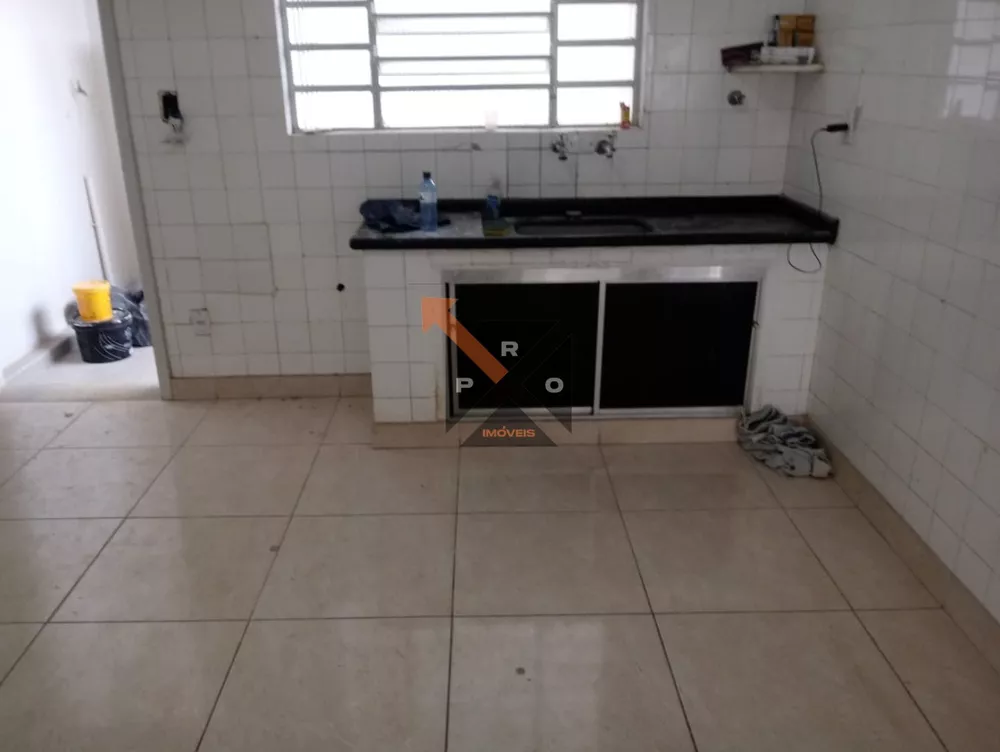 Casa para alugar com 2 quartos, 110m² - Foto 5