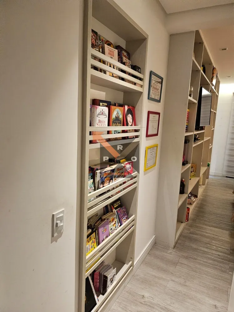 Apartamento, 3 quartos, 210 m² - Foto 2