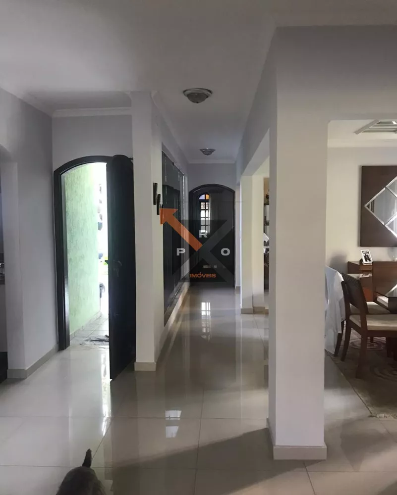 Casa à venda com 3 quartos, 377m² - Foto 7