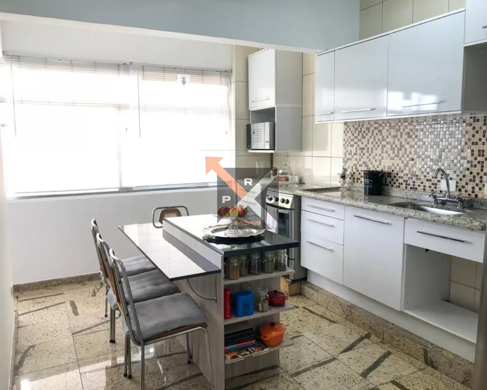 Apartamento à venda com 2 quartos, 90m² - Foto 2