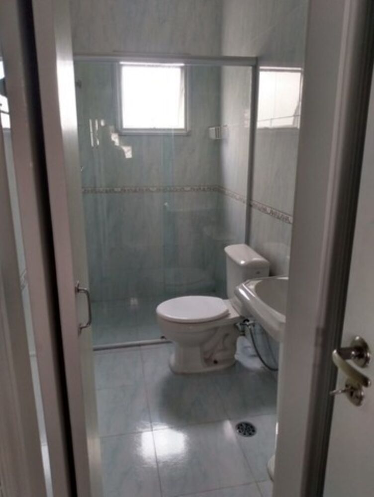Casa à venda com 4 quartos, 194m² - Foto 4