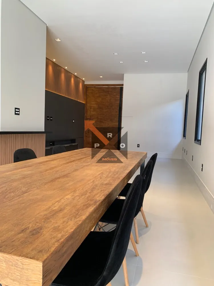 Casa, 3 quartos, 195 m² - Foto 2