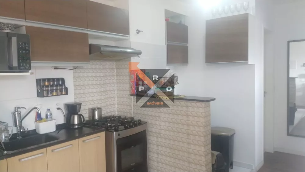 Apartamento à venda com 2 quartos, 42m² - Foto 3