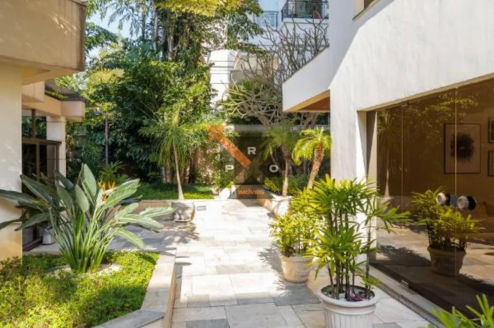 Apartamento, 3 quartos, 200 m² - Foto 1