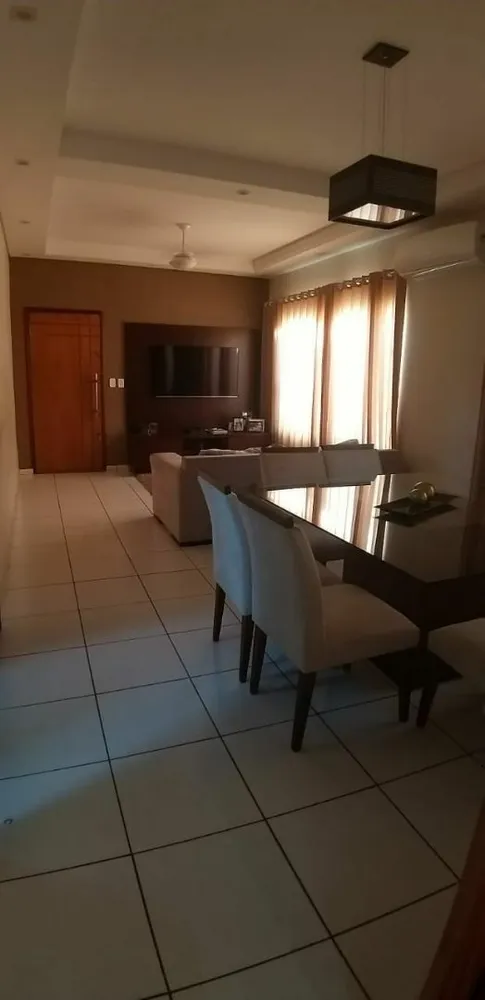Casa, 3 quartos, 275 m² - Foto 2