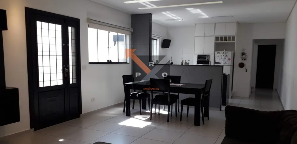 Casa, 2 quartos, 200 m² - Foto 2