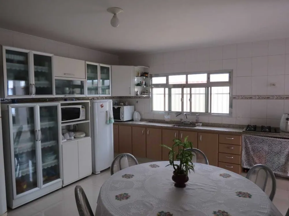 Casa, 4 quartos, 180 m² - Foto 9