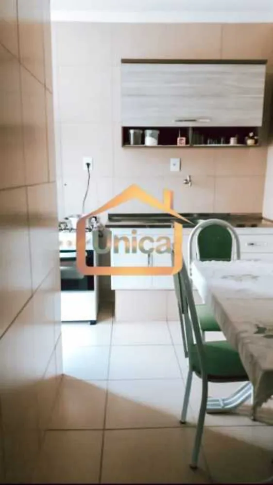 Casa, 2 quartos, 250 m² - Foto 1