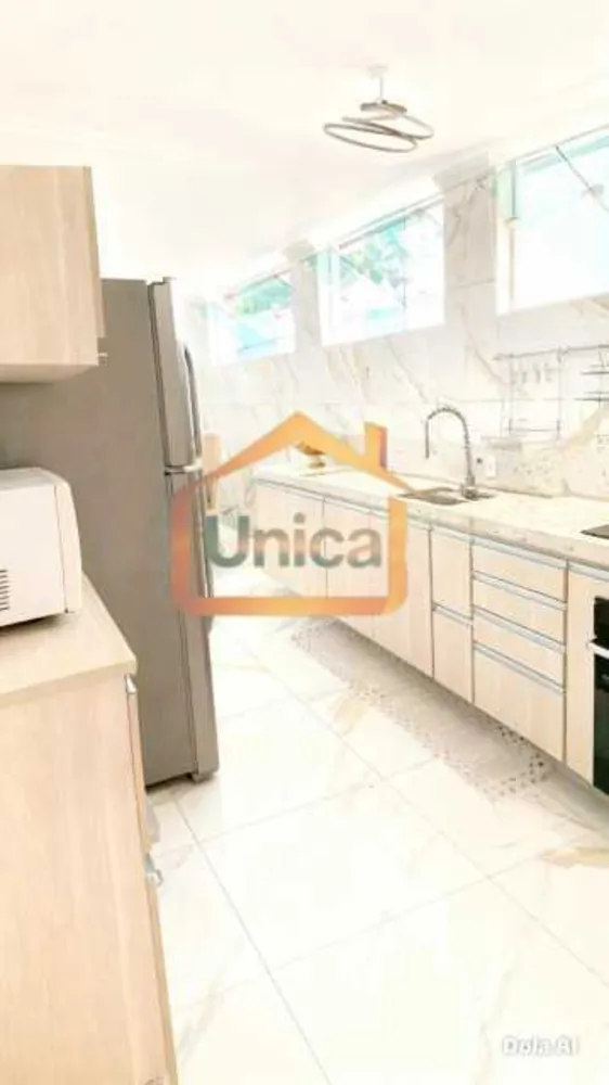 Casa, 3 quartos, 239 m² - Foto 4