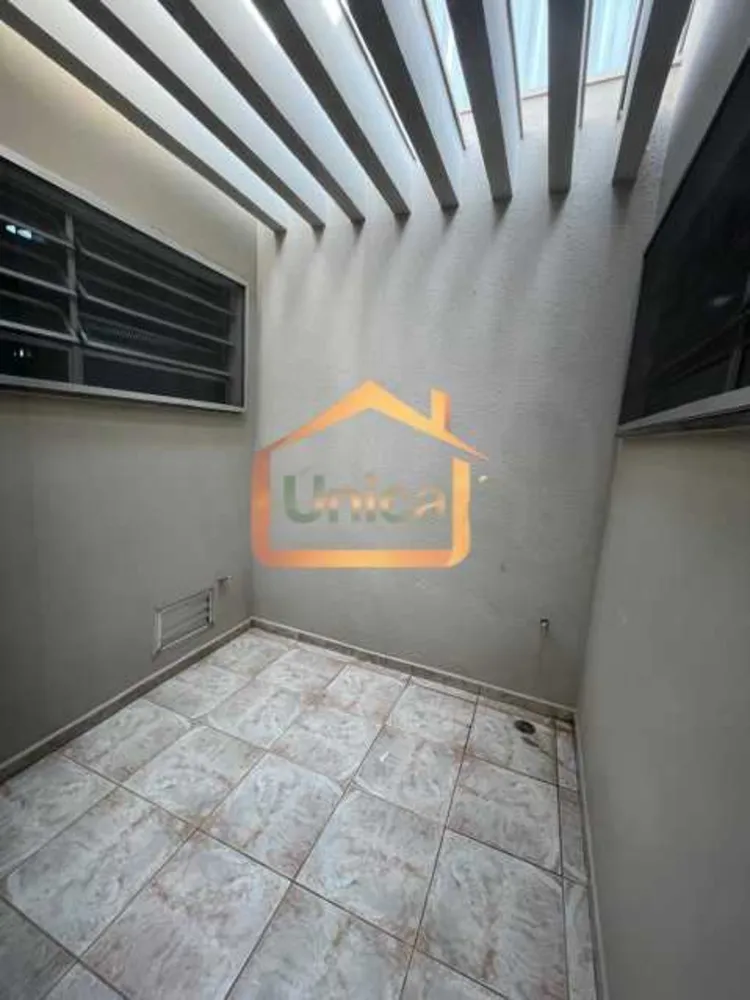 Casa, 3 quartos, 220 m² - Foto 4