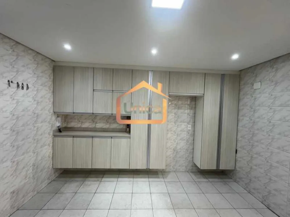 Casa, 3 quartos, 220 m² - Foto 11