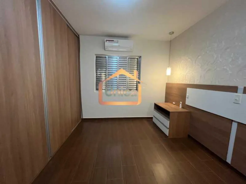 Casa, 3 quartos, 220 m² - Foto 2