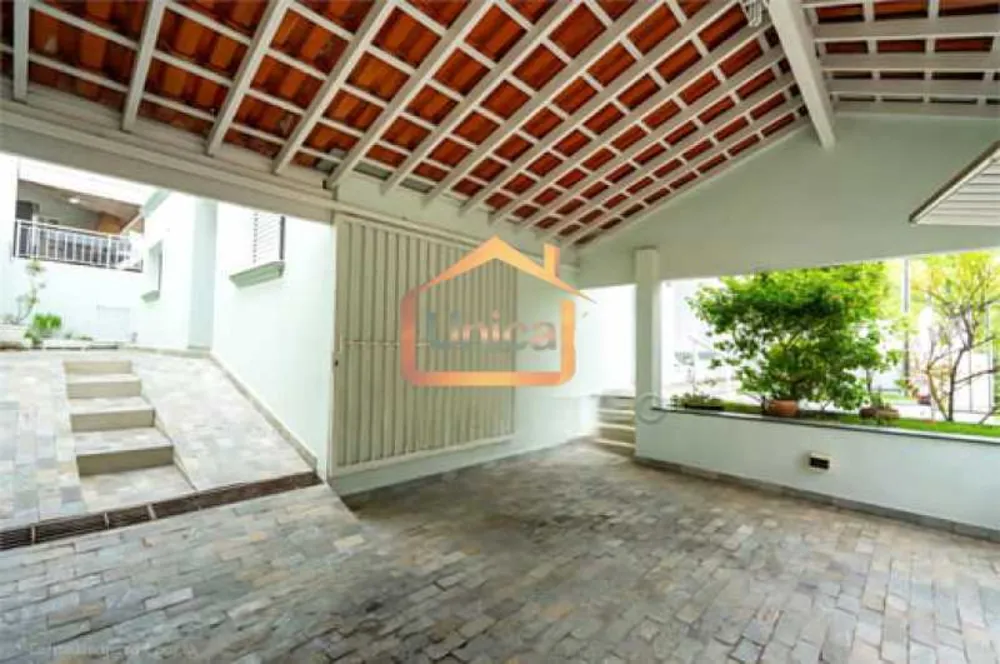 Casa, 4 quartos, 275 m² - Foto 1