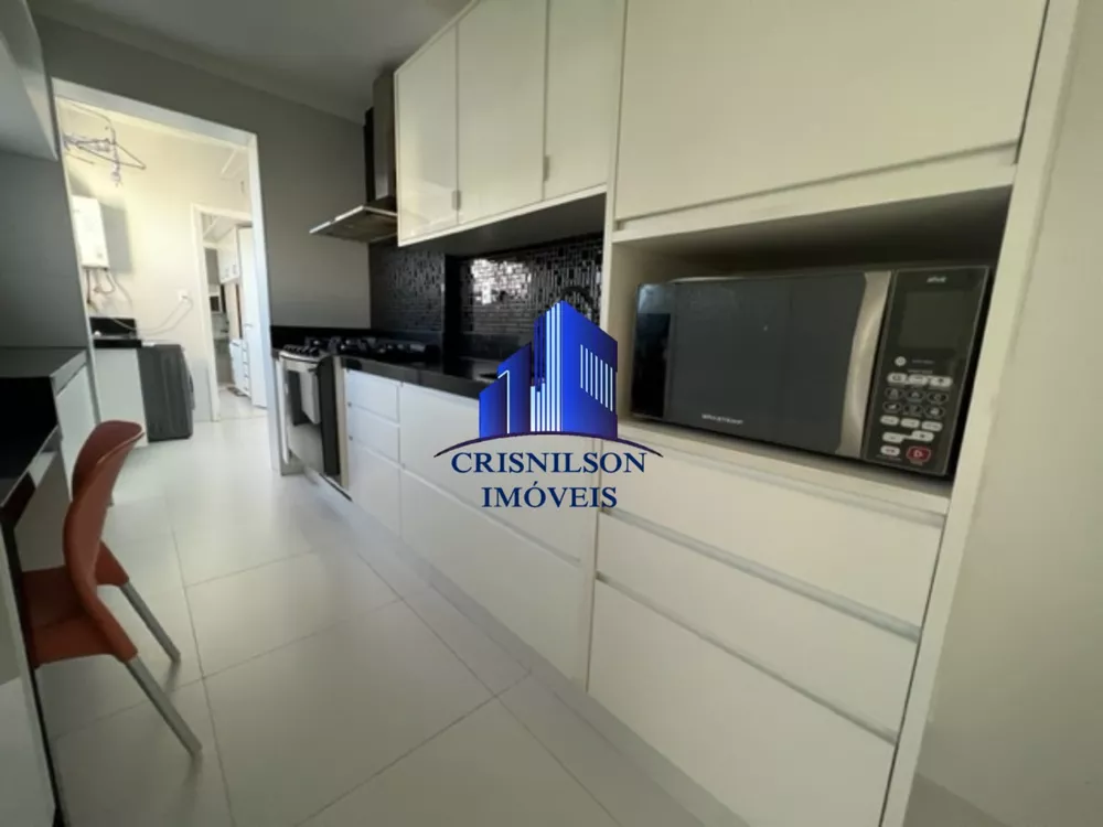 Apartamento à venda com 3 quartos, 137m² - Foto 1