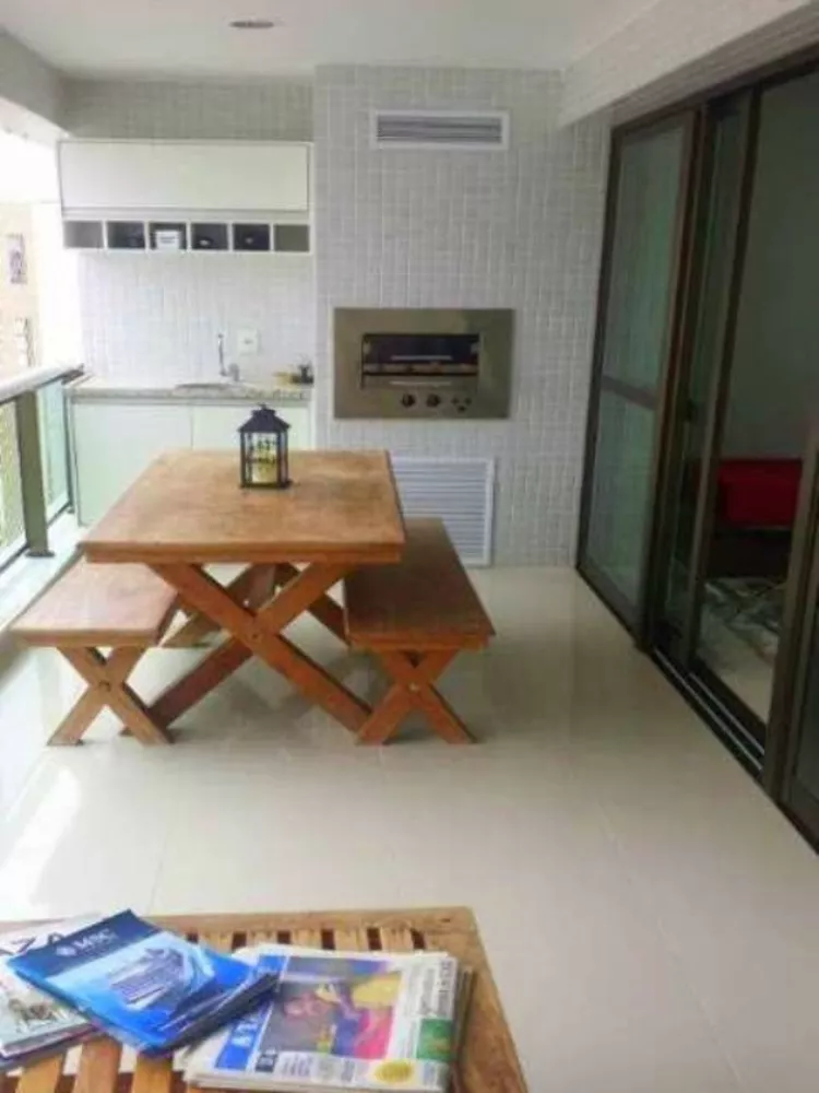 Apartamento à venda com 4 quartos, 142m² - Foto 2