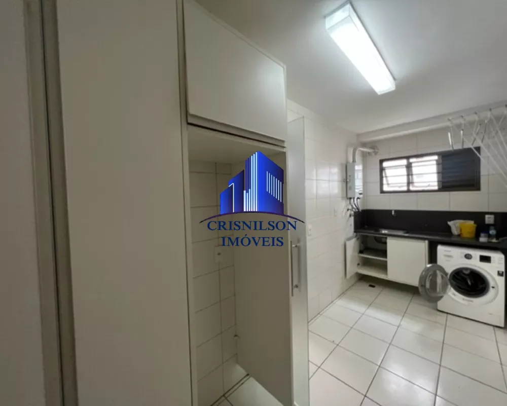 Apartamento à venda com 4 quartos, 243m² - Foto 13