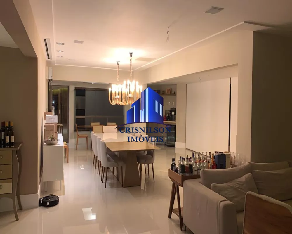 Apartamento à venda com 4 quartos, 276m² - Foto 2