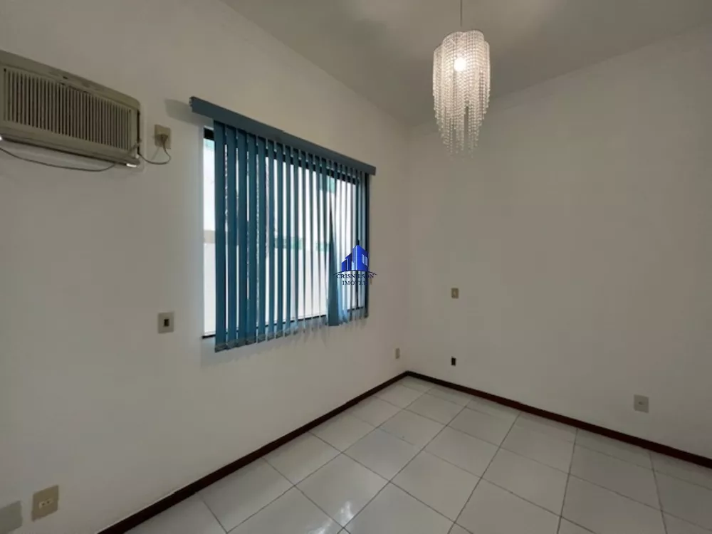 Casa de Condomínio à venda com 3 quartos, 198m² - Foto 17