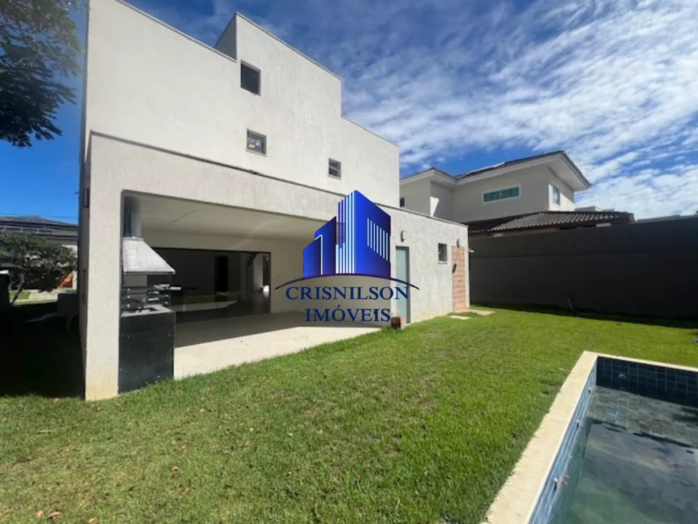 Casa de Condomínio à venda com 4 quartos, 285m² - Foto 1