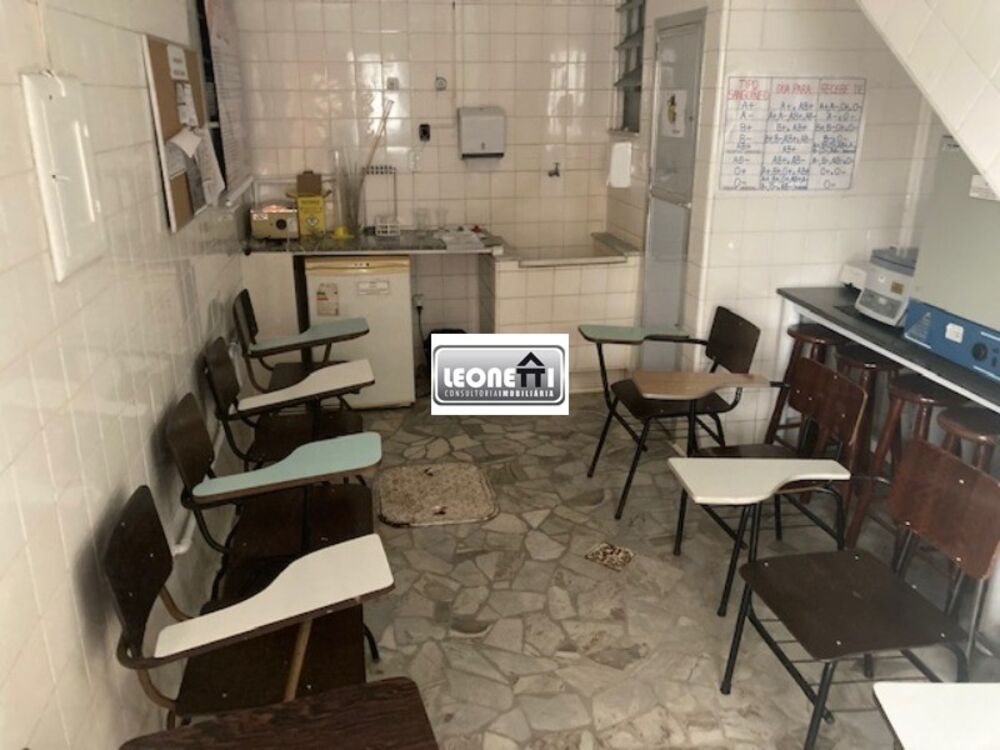 Prédio Inteiro à venda com 12 quartos, 500m² - Foto 11