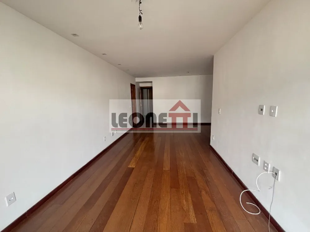 Apartamento, 3 quartos, 136 m² - Foto 4
