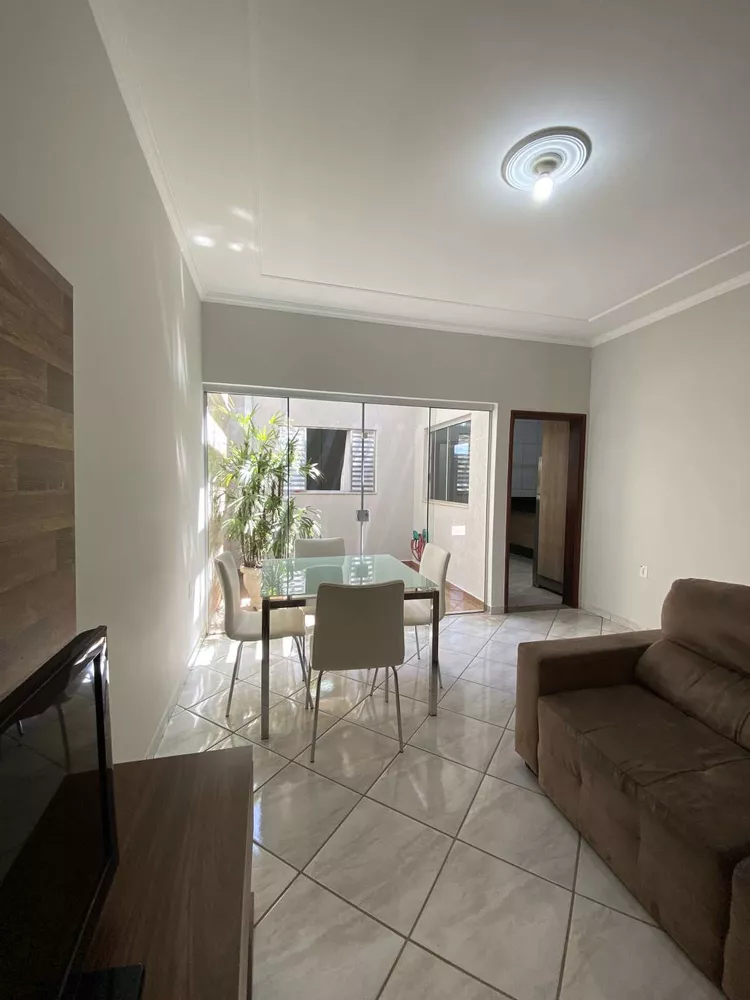 Casa, 3 quartos, 200 m² - Foto 4