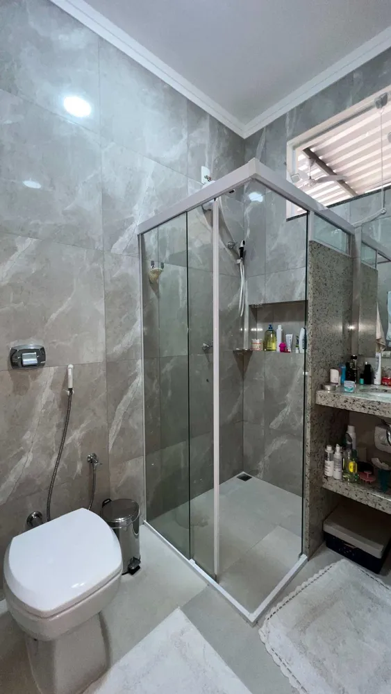 Casa, 4 quartos, 165 m² - Foto 1