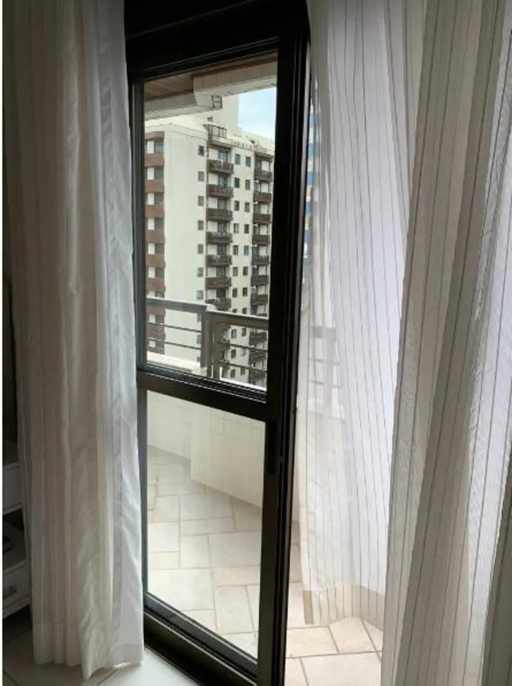 Apartamento, 3 quartos, 256 m² - Foto 2