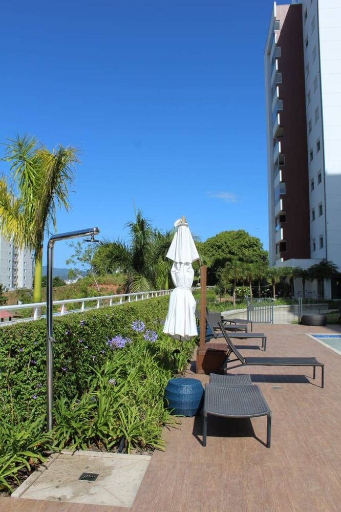 Apartamento à venda com 2 quartos, 68m² - Foto 3