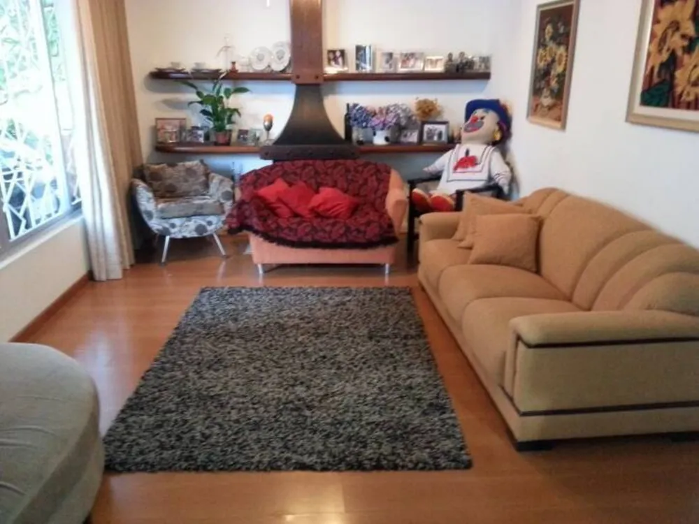Casa, 4 quartos, 339 m² - Foto 1