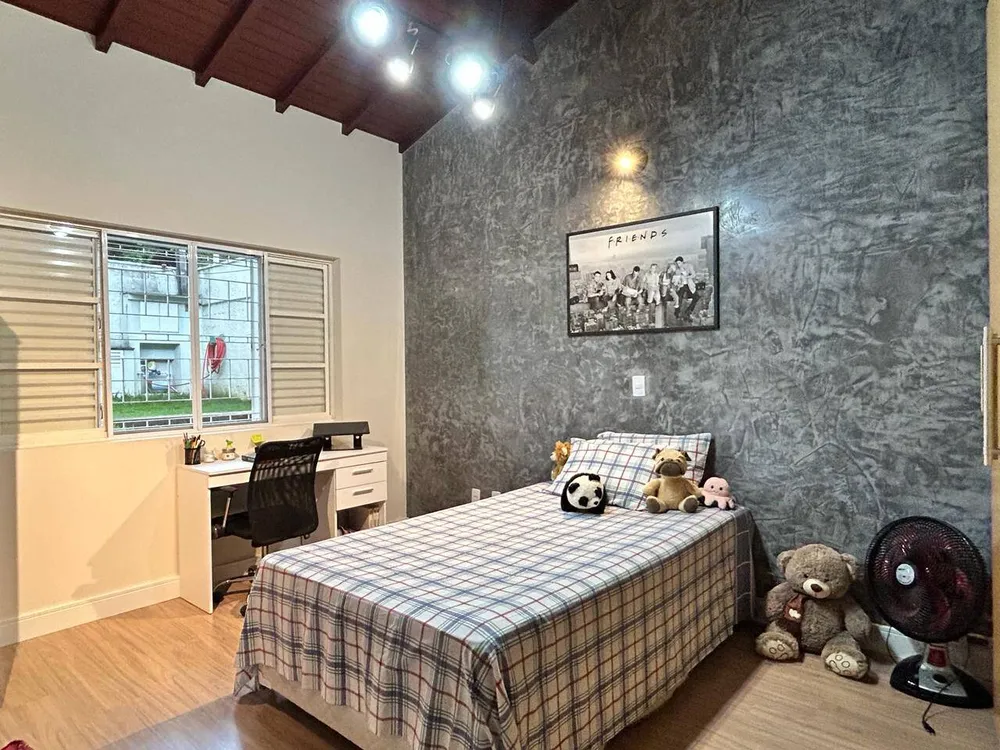 Casa, 4 quartos, 257 m² - Foto 11